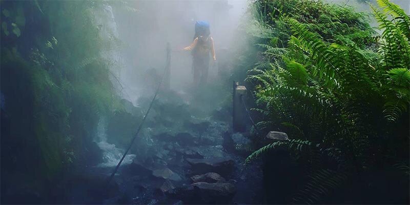 Air Panas di Jalur Pendakian
