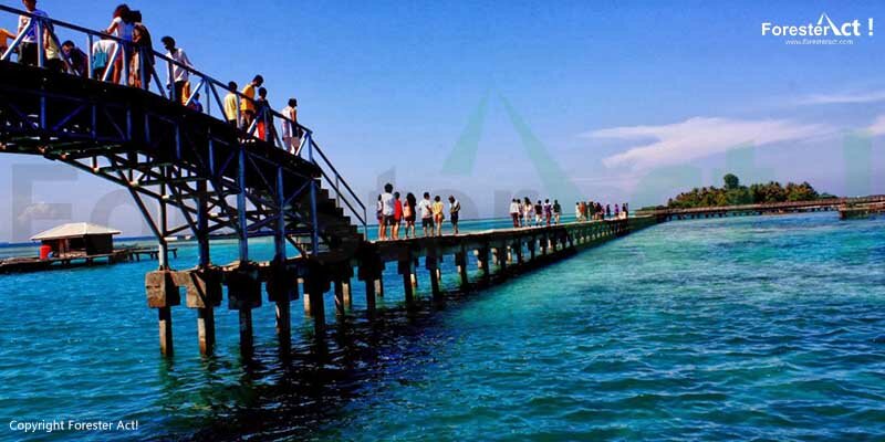Jembatan Cinta di Pulau Tidung Kepulauan Seribu