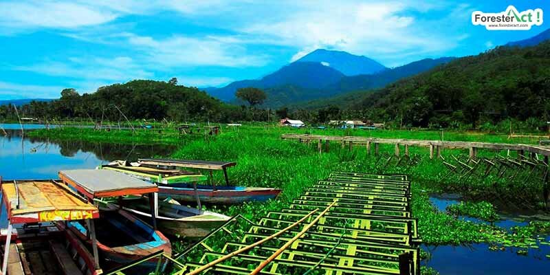 Perahu di Bukit Cinta Ambarawa